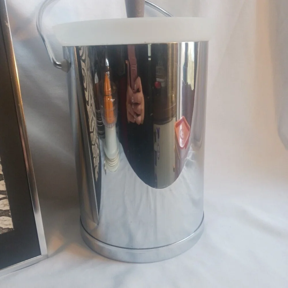 Kromex Chrome Ice Bucket Silver Lid MCM 60s